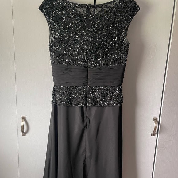 Mother of the Groom Dress - Picture 2 of 3